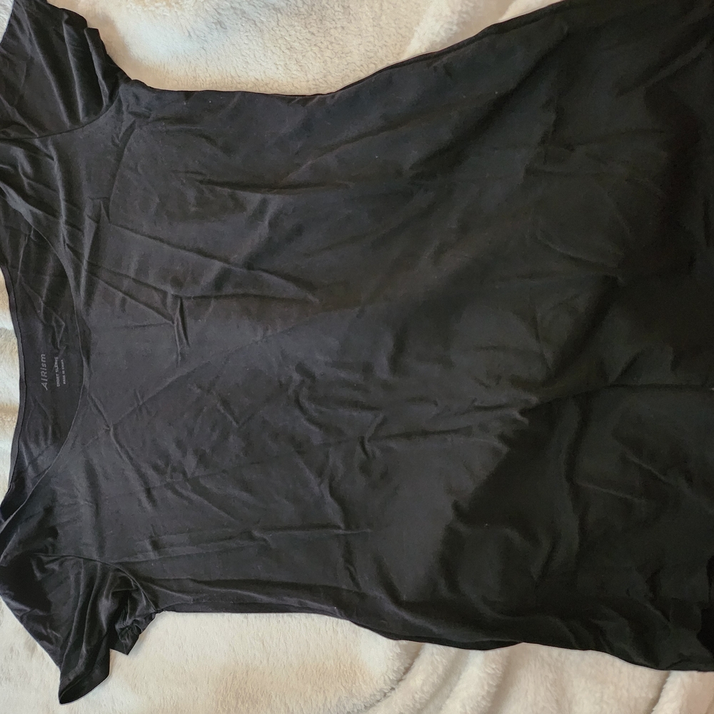 Black Short Sleeve Top
